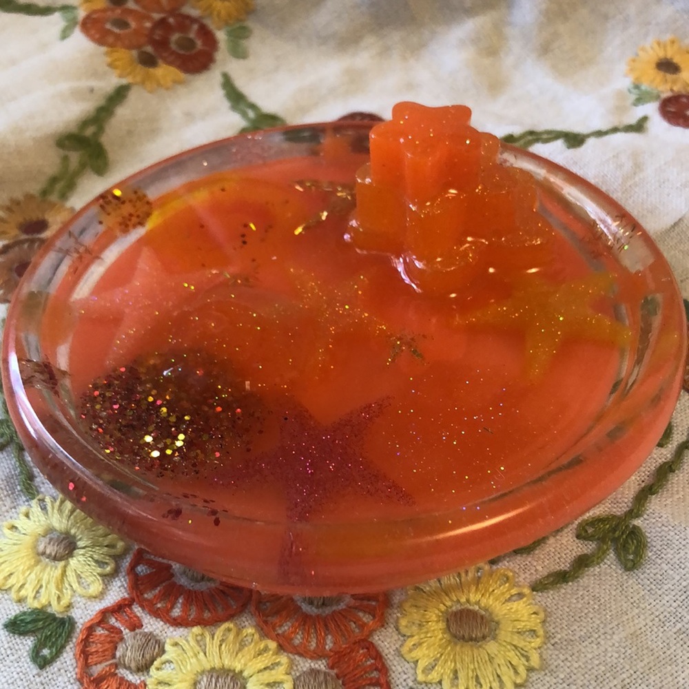 Hand made resin jewellery tray
